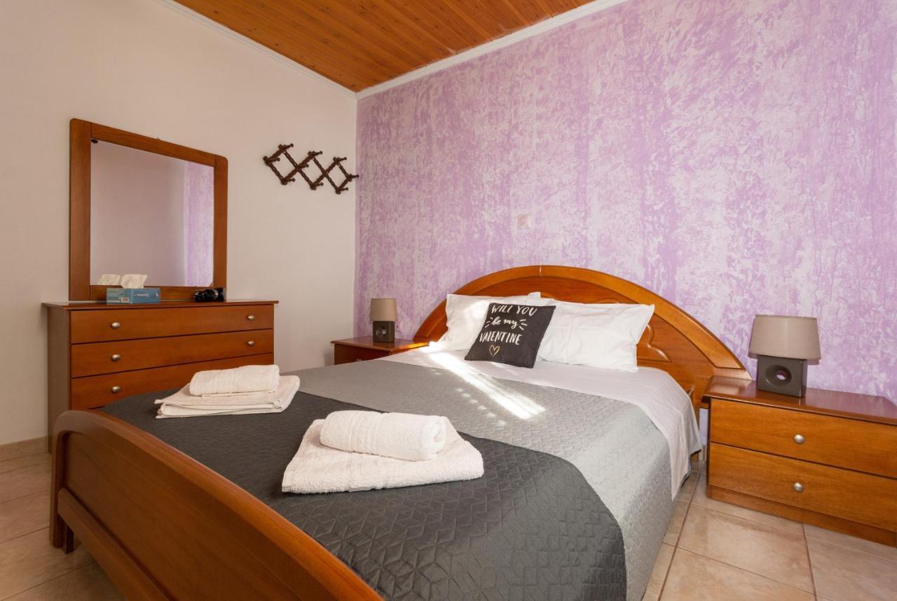 Serenity House Agios Matthaios  Exterior photo